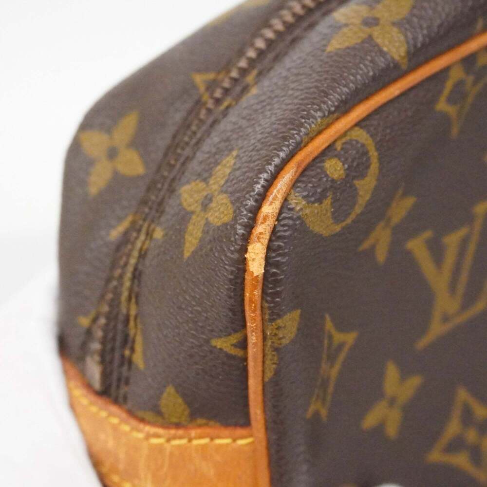 LOUIS VUITTON Authentic Brown Monogram Clutch Bag - Picture 6 of 10